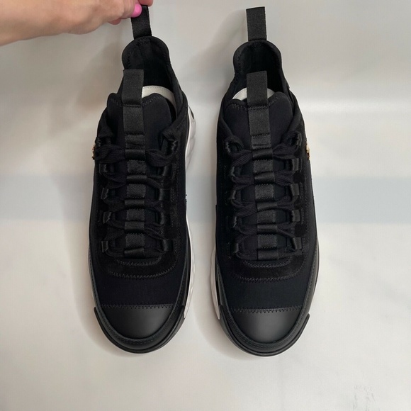 ❌❌ SOLD Chanel NIB 2021 Black Calfskin Gold CC Logo 38 EUR Runners Trainers - Picture 6 of 12